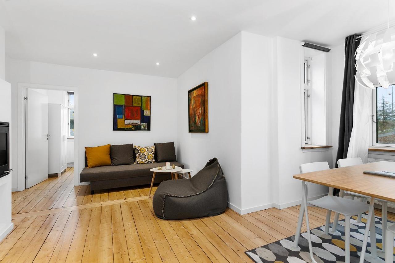 Aday - Apartment Suite Aalborg Center المظهر الخارجي الصورة